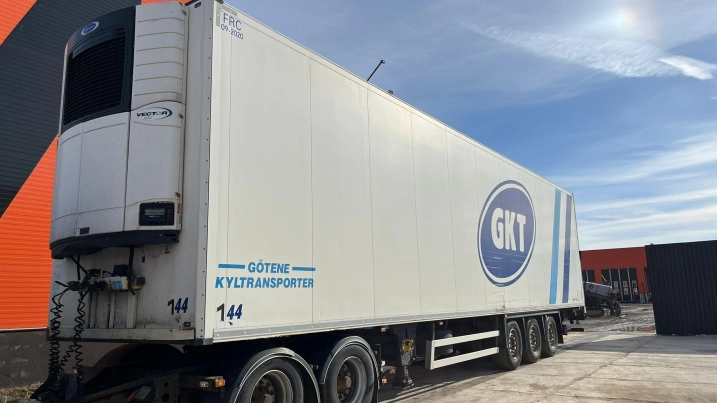 Catalonia has recently approved the operation of 72-tonne duo-trailers on its roadways.